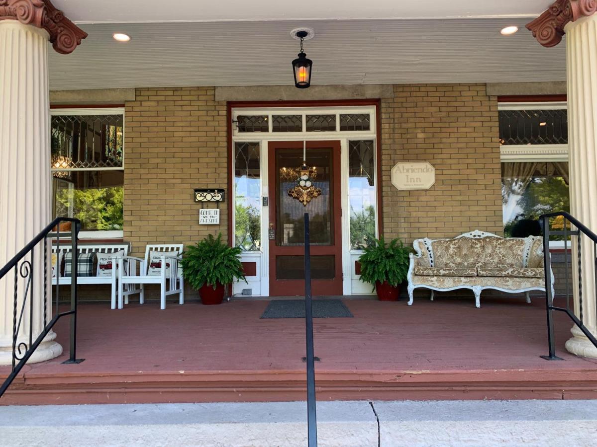 The Abriendo Inn Пуебло Екстериор снимка