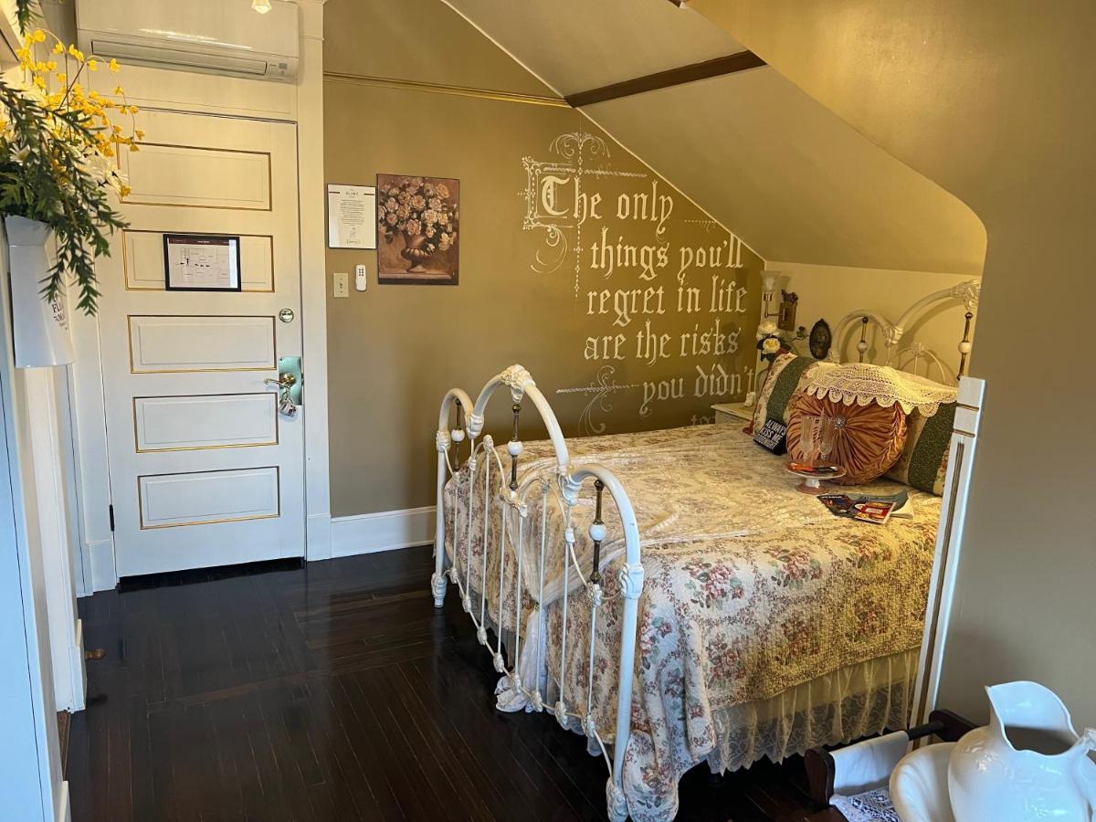 The Abriendo Inn Пуебло Екстериор снимка